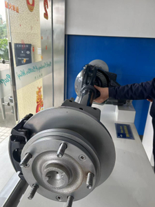 Auto tagasilla h&uuml;lss