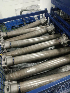 Auto alumise silla puks